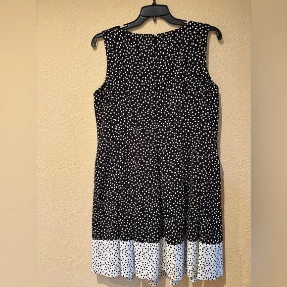 Polka Dot Dress - Black and White - Picture 2 of 3